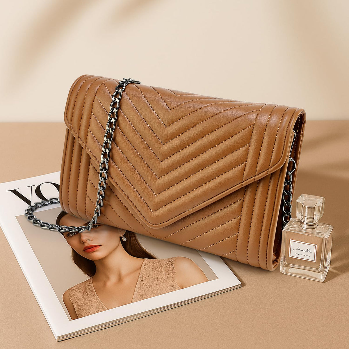 Small Leather Quilted Crossbody Bag with Chain Strap K762