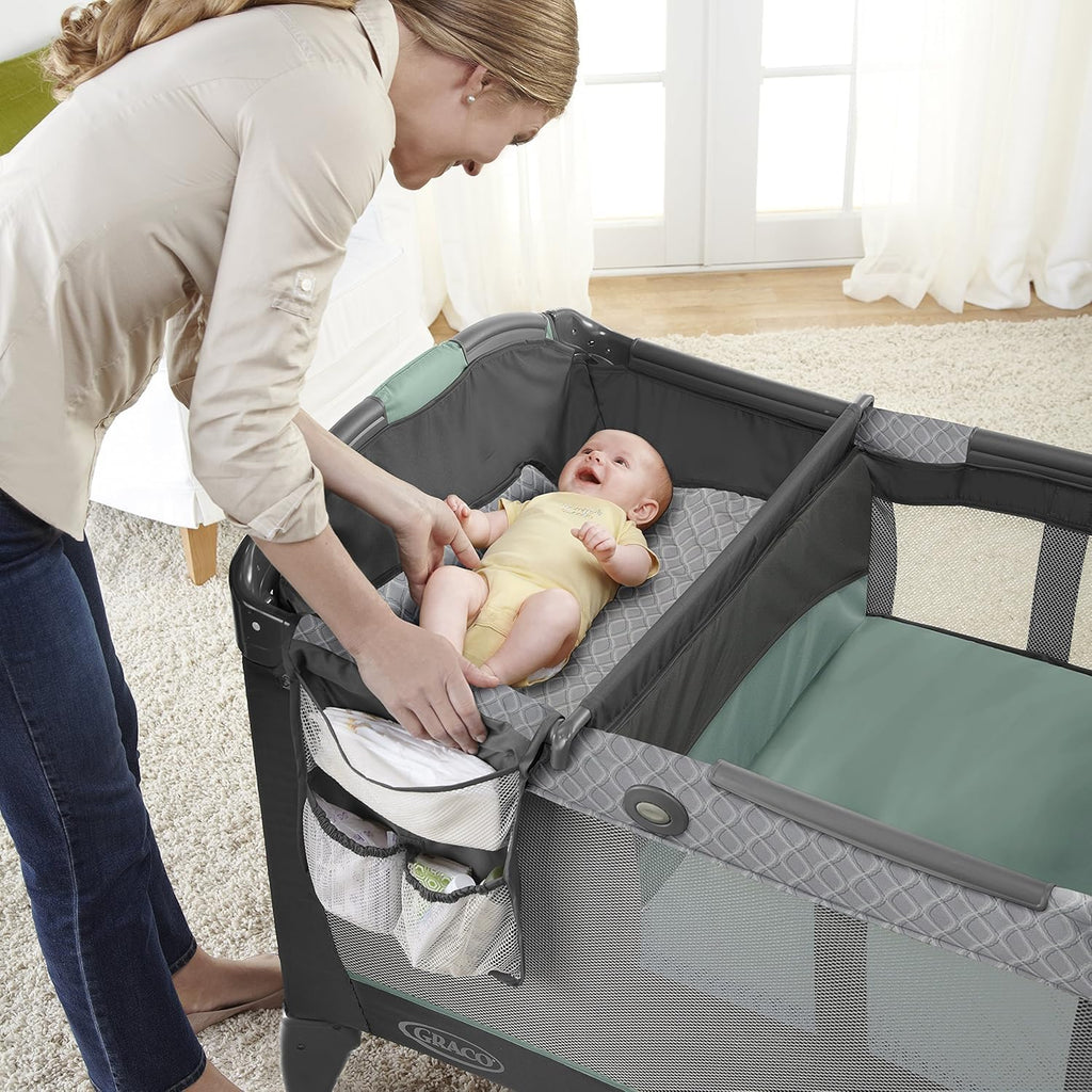 Pack and Play Playard with Portable Changing Station Y945