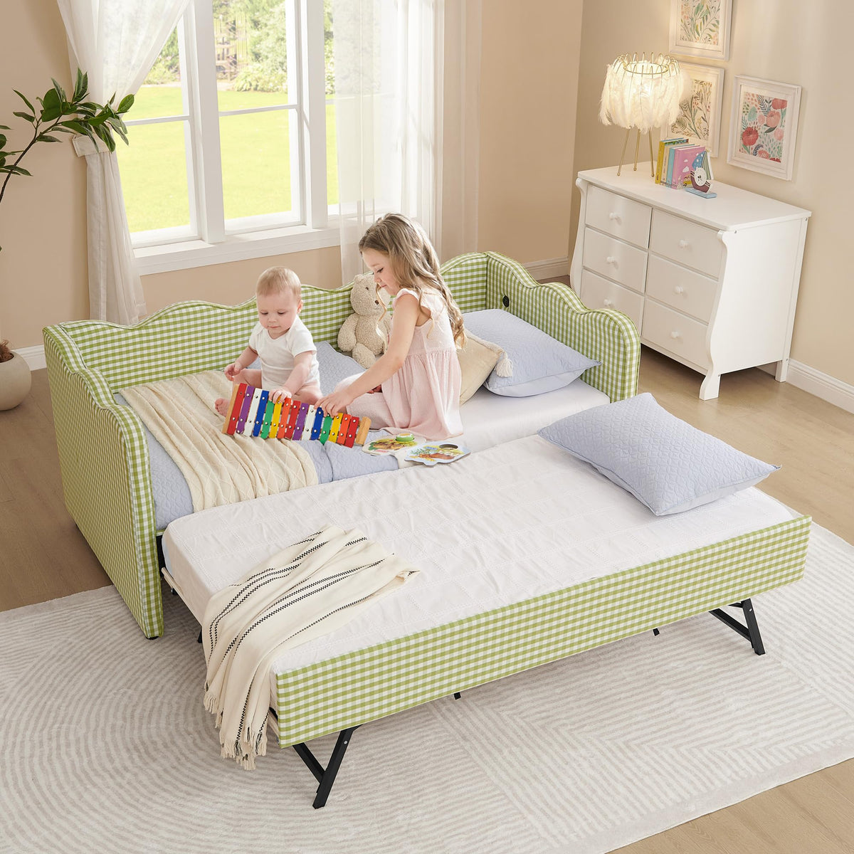 Twin Gingham Upholstered Daybed with Pop Up Trundle Bed O63822